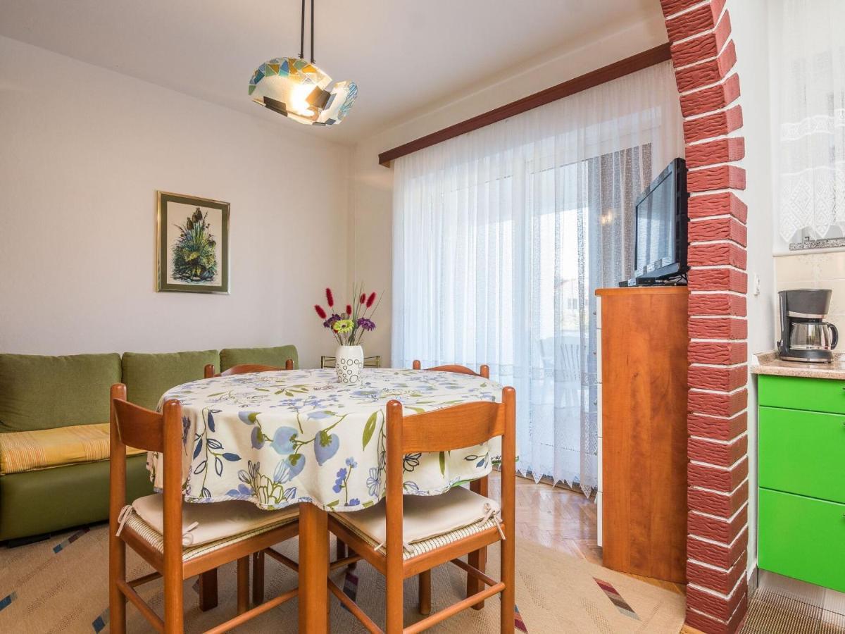 Apartments In House Liveric, In Vir At The Beach Екстериор снимка