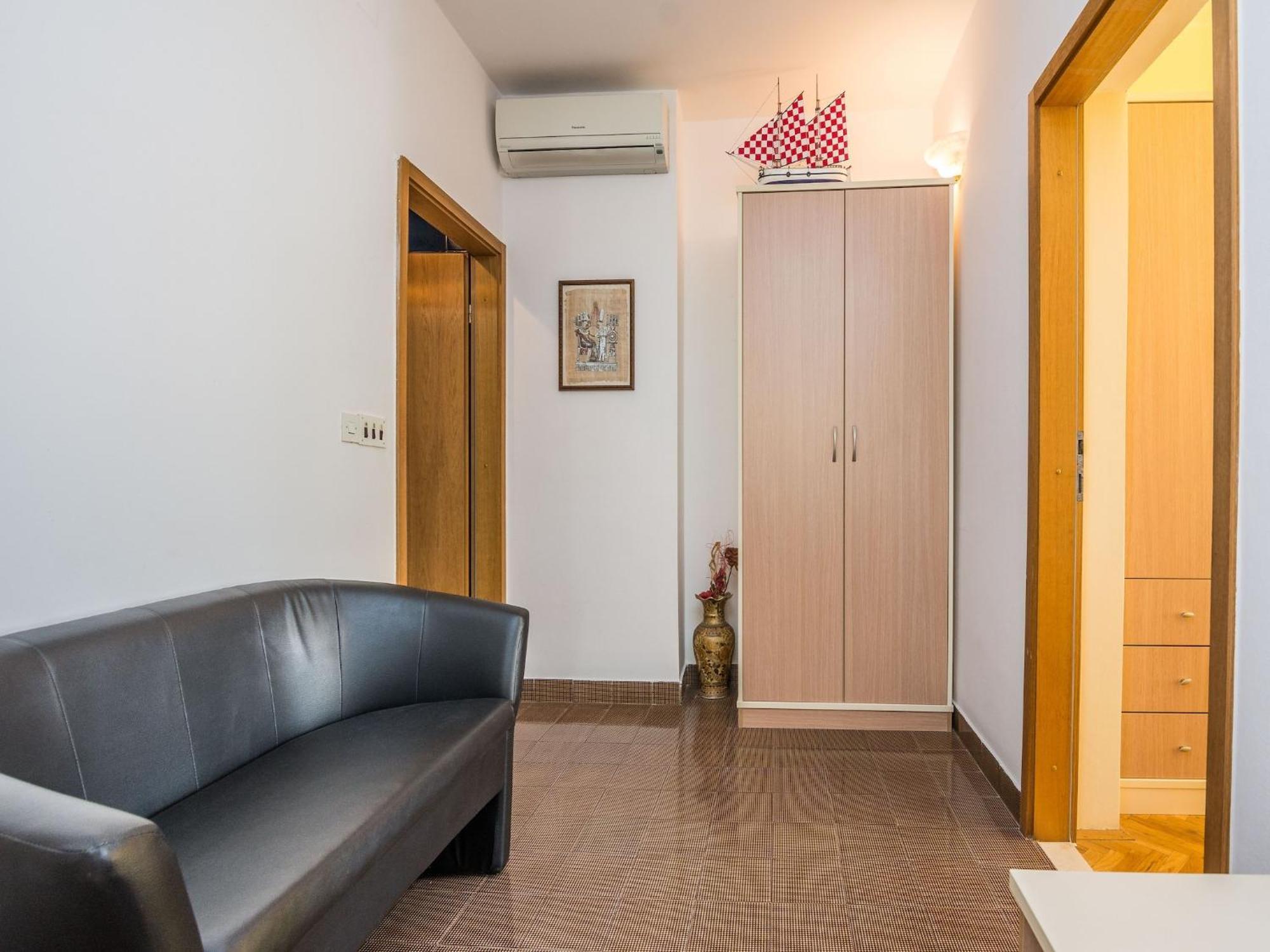 Apartments In House Liveric, In Vir At The Beach Екстериор снимка